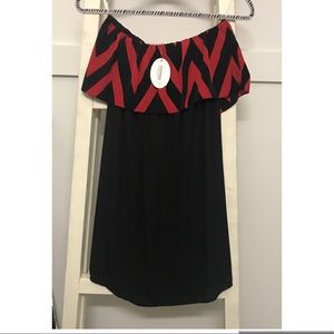 SOLD*** NWT Strapless black and red chevron dress